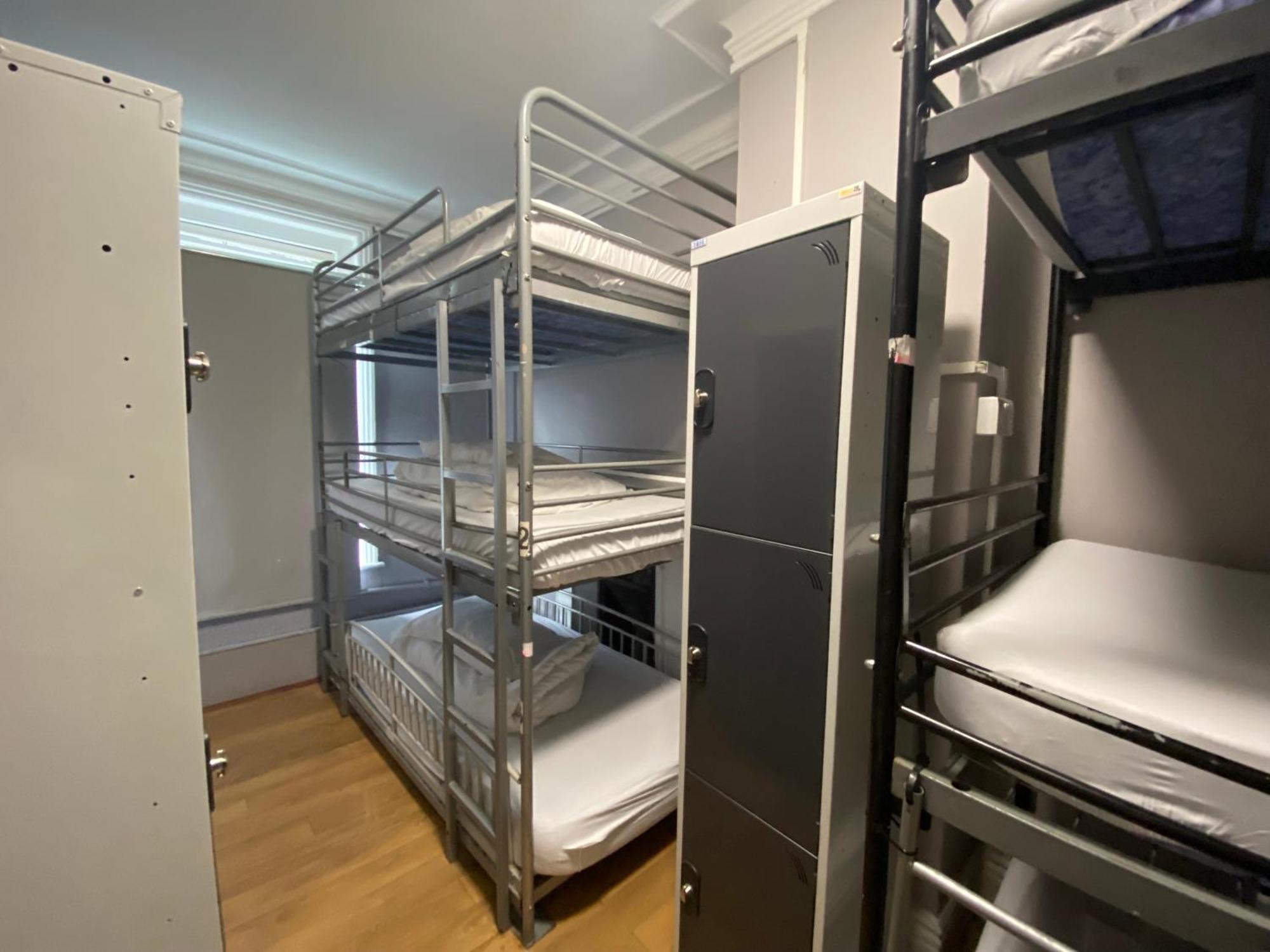 Queen Elizabeth Hostel London Exterior photo